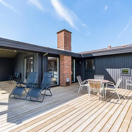 Henne Cxiii Holiday home