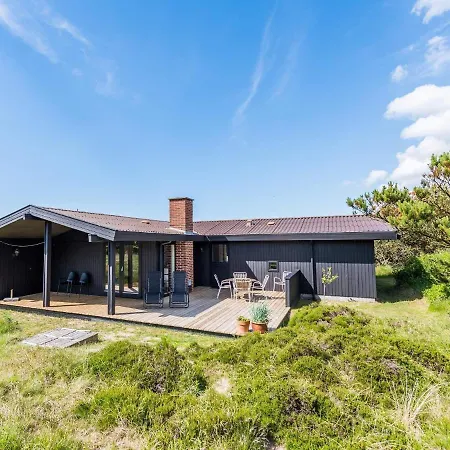 Henne Cxiii Holiday home *