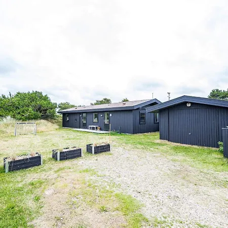 Henne Cxiii Holiday home *